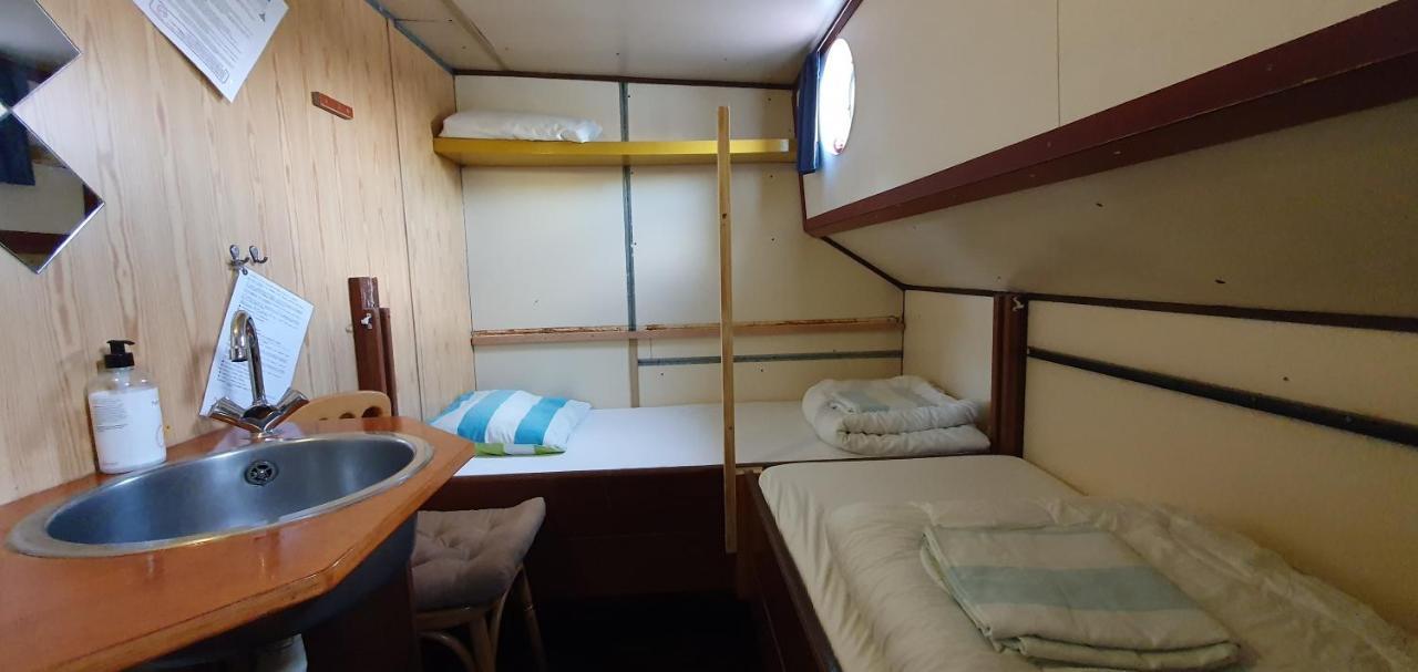 Intersail Hostel - Avontuur Amsterdam Dış mekan fotoğraf