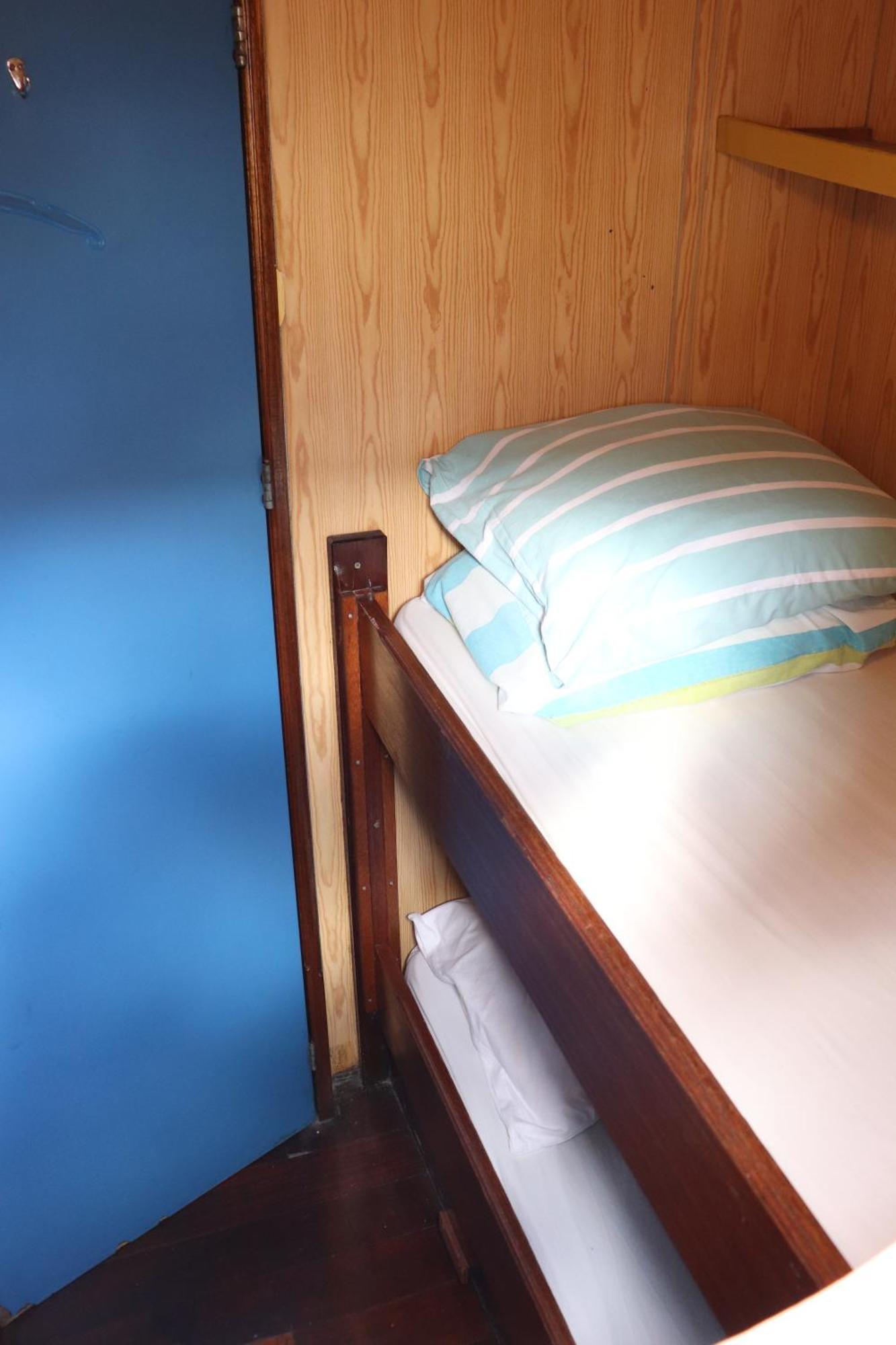 Intersail Hostel - Avontuur Amsterdam Dış mekan fotoğraf