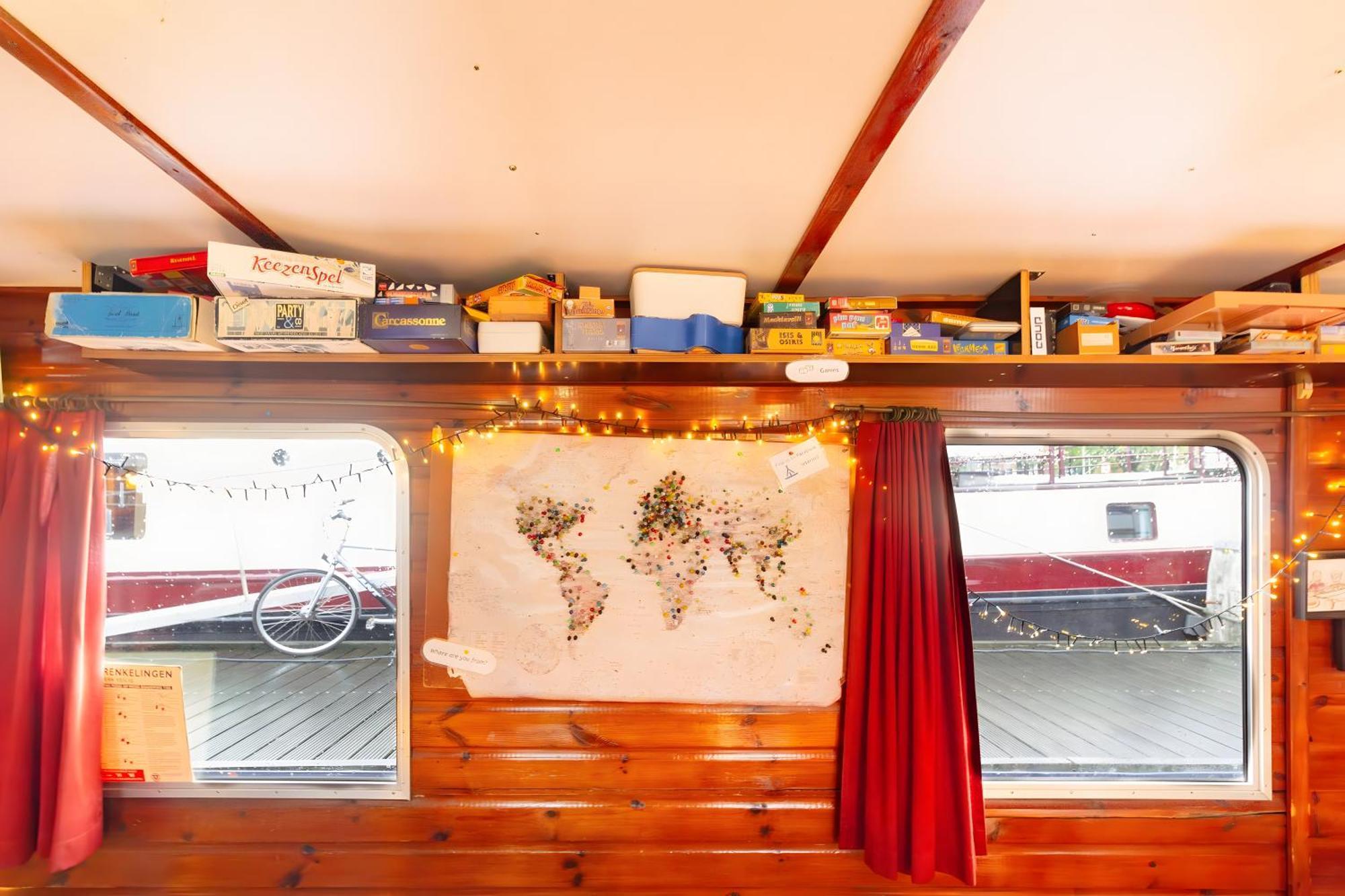 Intersail Hostel - Avontuur Amsterdam Dış mekan fotoğraf