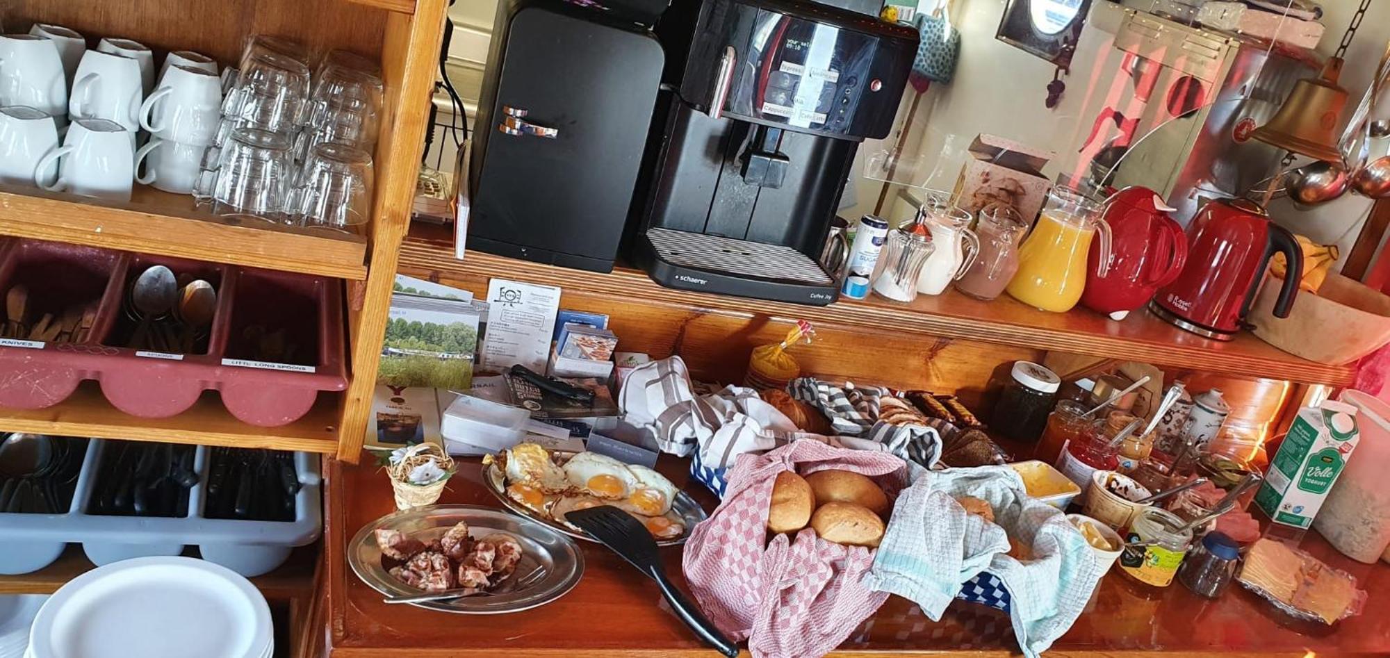 Intersail Hostel - Avontuur Amsterdam Dış mekan fotoğraf