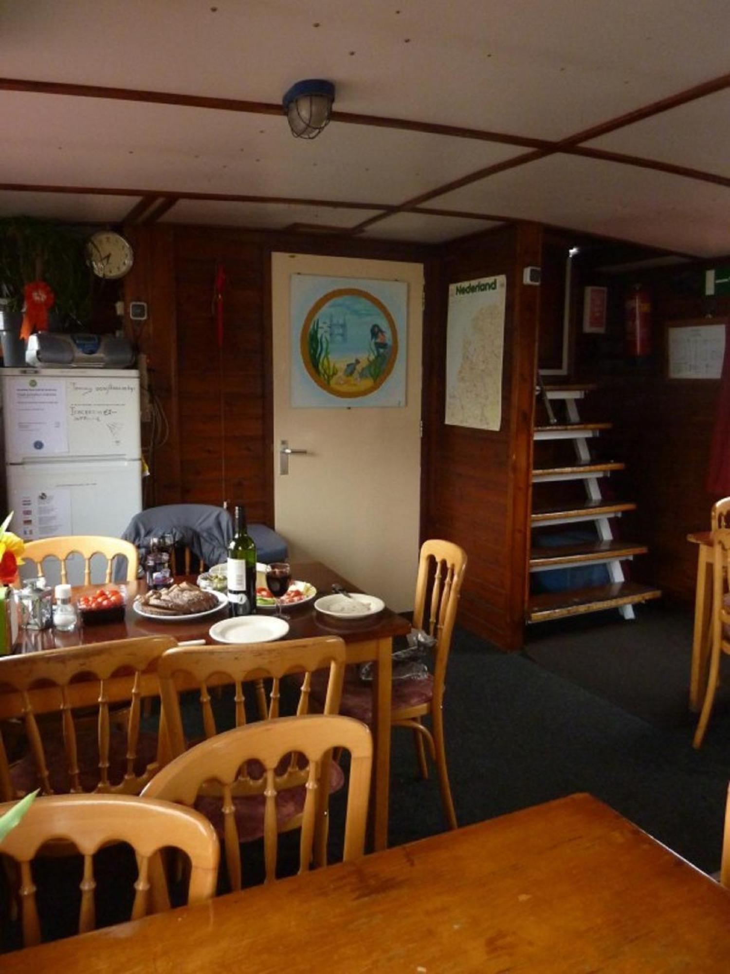 Intersail Hostel - Avontuur Amsterdam Dış mekan fotoğraf