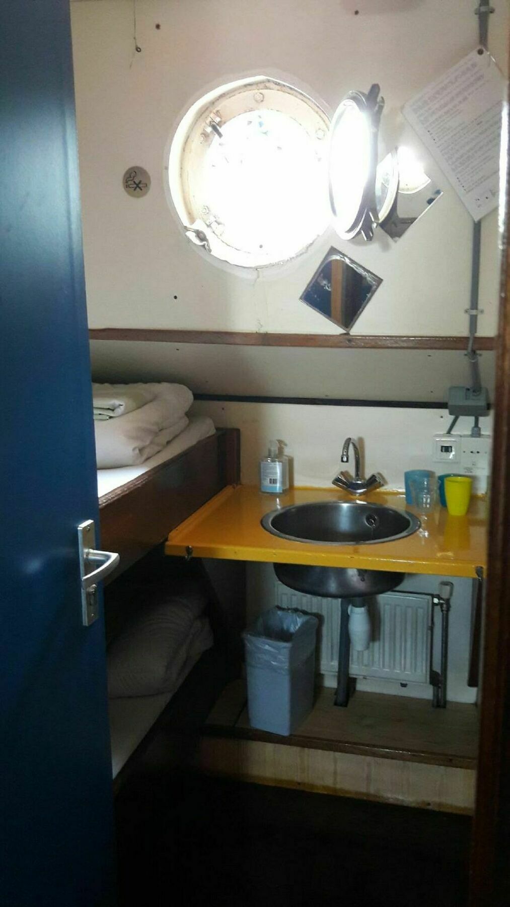 Intersail Hostel - Avontuur Amsterdam Dış mekan fotoğraf